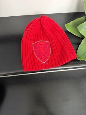 Puma Ferrari beanie red knit hat Scuderia Ferrari logo one size like new